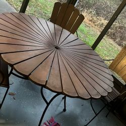 Iron/wood Patio Set