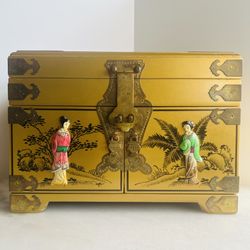 VTG Asian Lacquer Inlaid Jewelry  Box. Yellow/gold Lined 14lbs