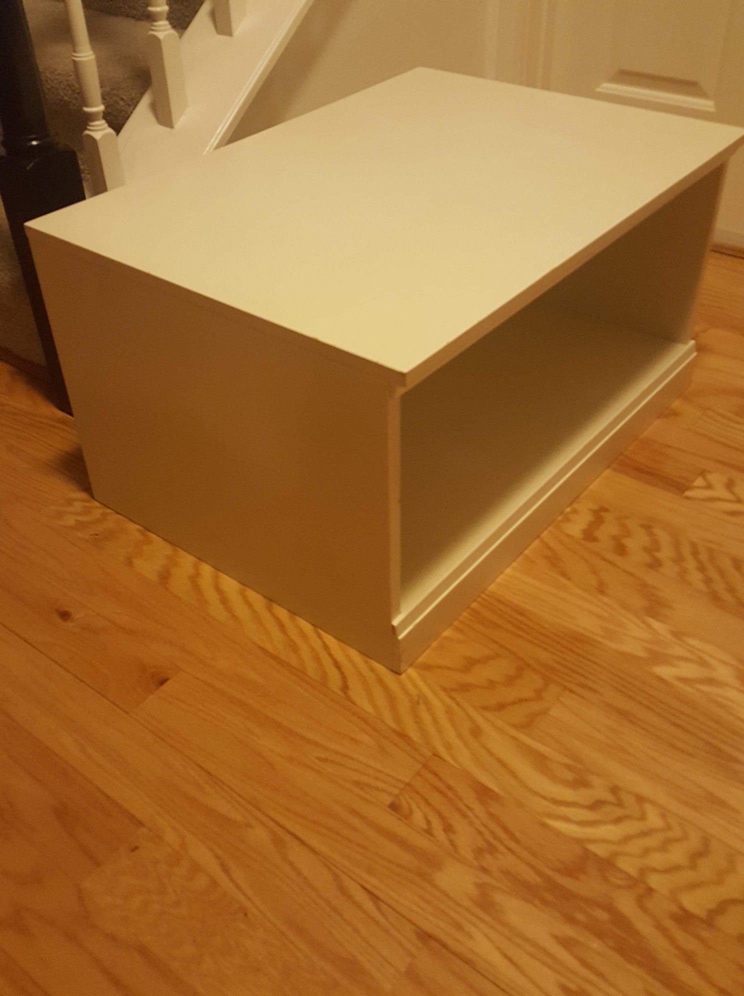 Pottery Barn White tv stand