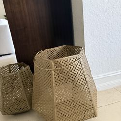 Floor candle holders