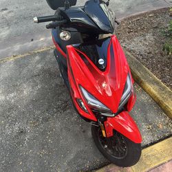 50 Cc Scoter from  2024  16.000 miles