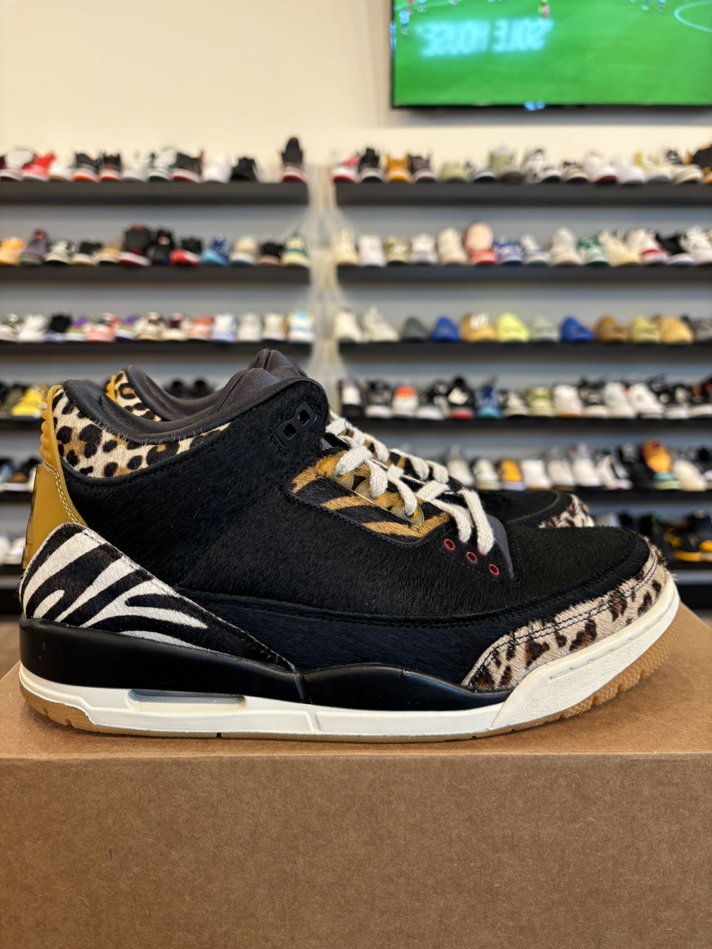 Jordan 3 Animal Instincts Size 10 Pre-Owned