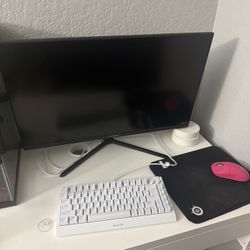 Gaming/work Monitor, Mouse, Mousepad, And Keyboard 