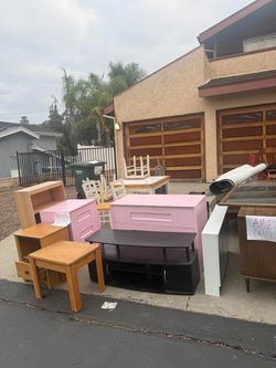 Dressers,  FREE FREE FREE  kitchen table, tv stand