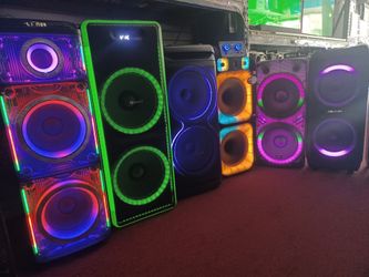Variedad DE Bocinas Potente Con Bluetooth.  Ven Escuchalos.