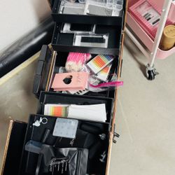 Eyelash Supply’s And Glamcor Light 