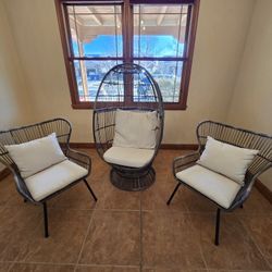 Beautiful 3 Piece Outdoor Patio Set