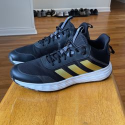 LOKE NEW ADIDAS RUNNING AND TRAINING SHOES size 13 Men 