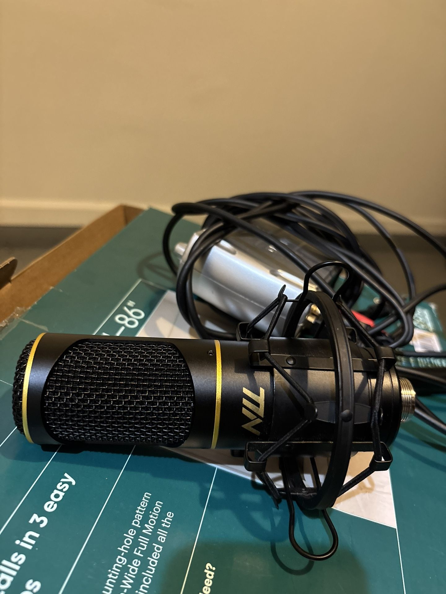 Best Offer Need Gone Today Nll Mic & Bx5 Speaker 