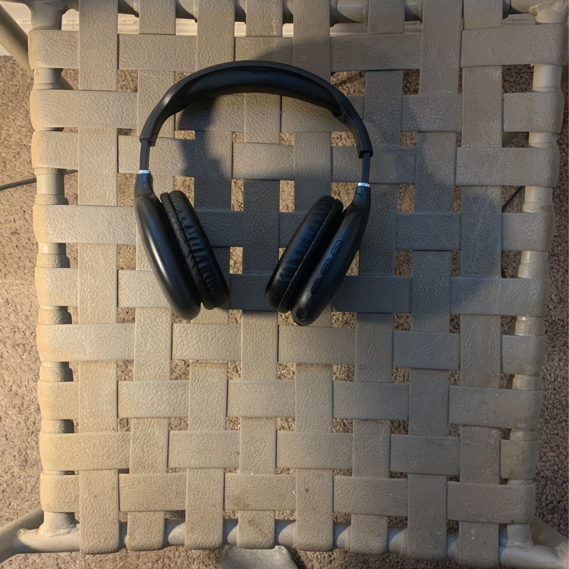 Hypergear Bluetooth Headphones 