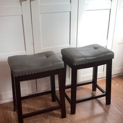Gray Bar Stool 24x17 (Set of 2)