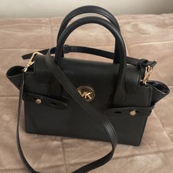 Michael Kors Hand Bag With Removable Strap 