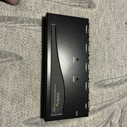 Star Tech 4 Port VGA  Video Splitter