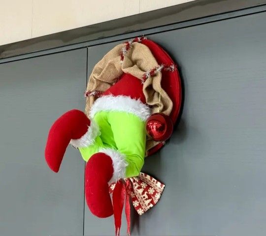 grinch wreath, last one - almost sold out!!