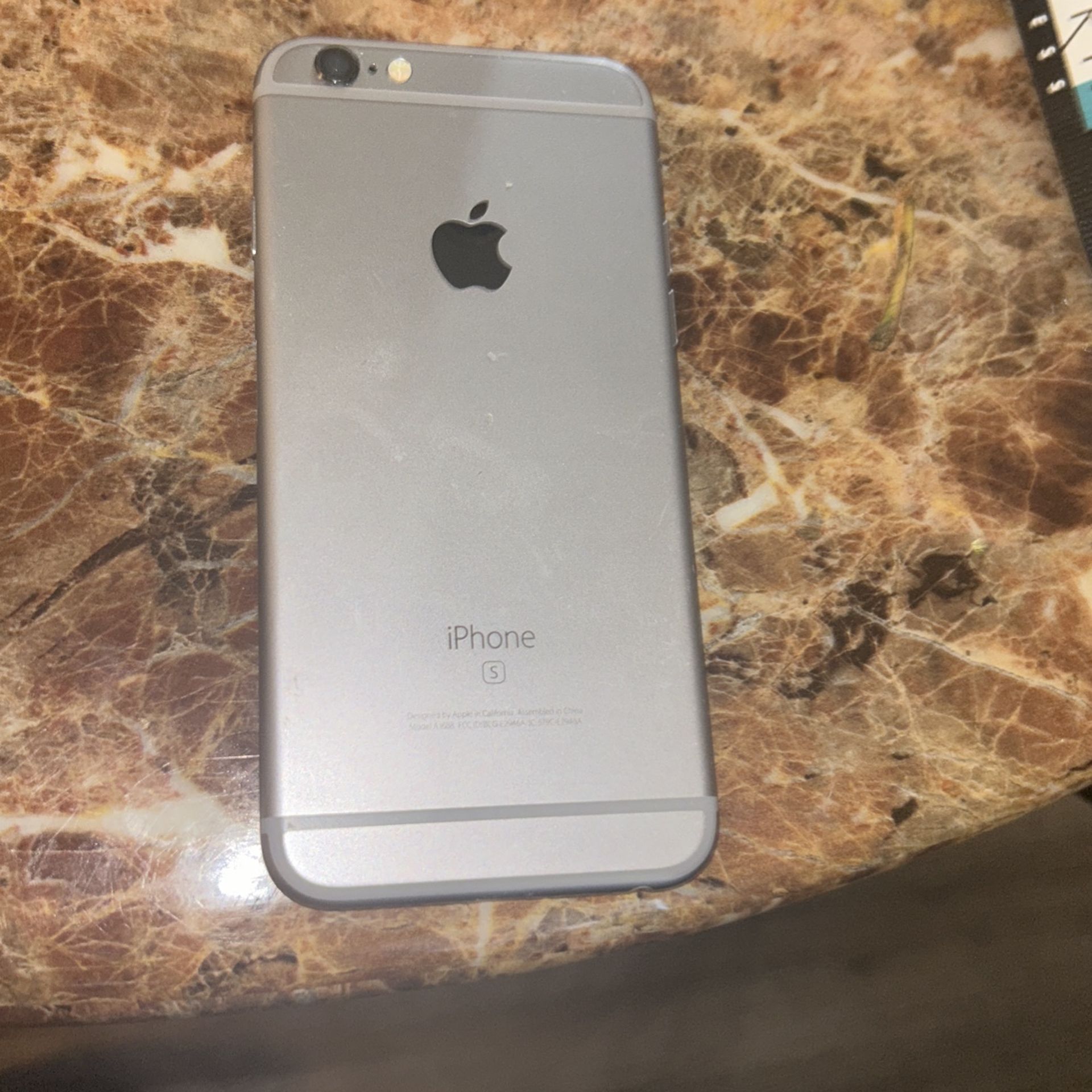iPhone 6s Good Condition With Lightning Cable