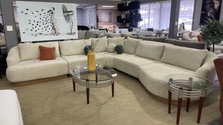 Cream Curved 5-piece Symmetrical Corner Sectional Sofa