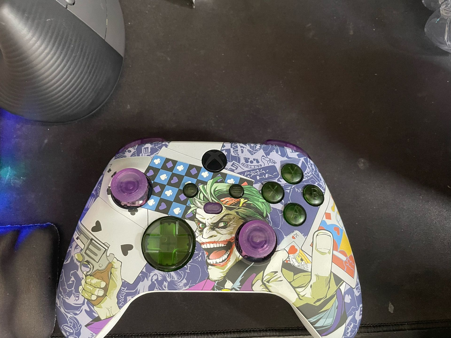 XBOX THE JOKER CUSTOM CONTROLLER LIKE NEW!