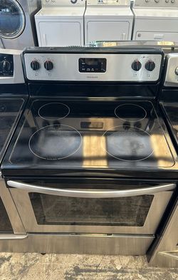 Frigidaire Stainless Electric Range QuickBoil