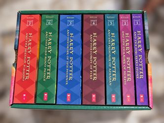 Harry Potter Complete 7-Book Box Set – Good Condition