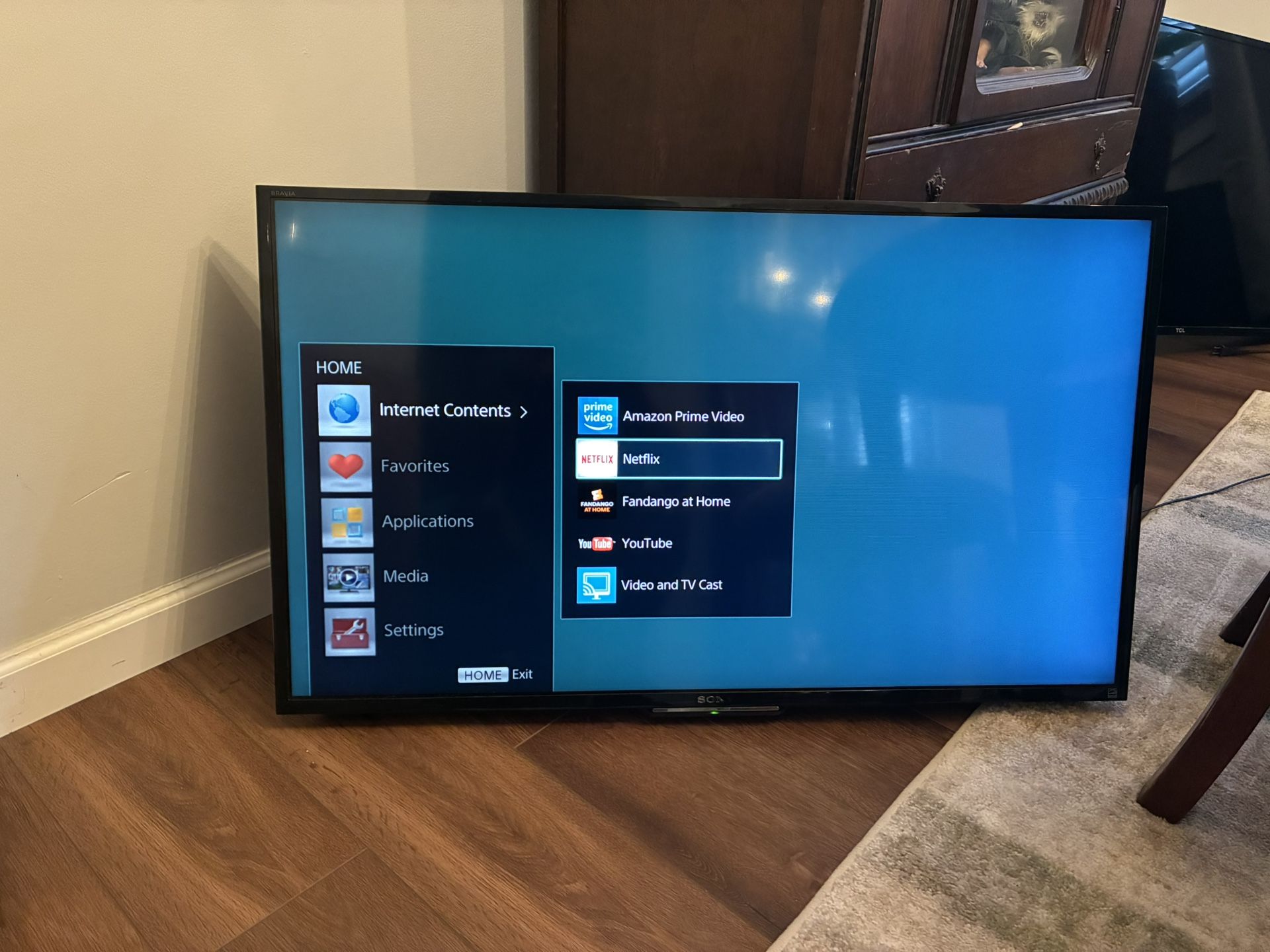 Sony 42” Smart Tv