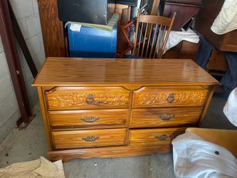 Dresser