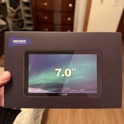 Neewer 7” Camera Monitor