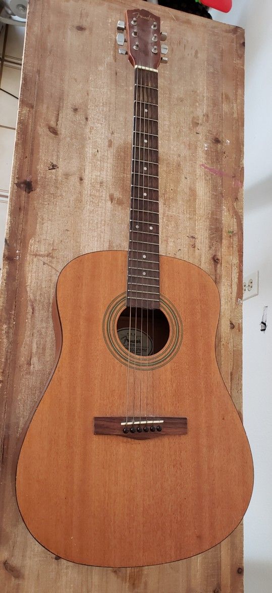 Fender DG 5 Acoustic Guitar