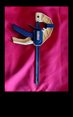 DEWALT One-Handed Bar Clamp