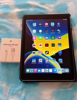 Like New Apple IPad Air Unlocked