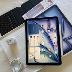 Apple IPad Air 11” ( M3 chip / 2025 model) 128GB with pen, keyboard case & Accessories  (open box) 