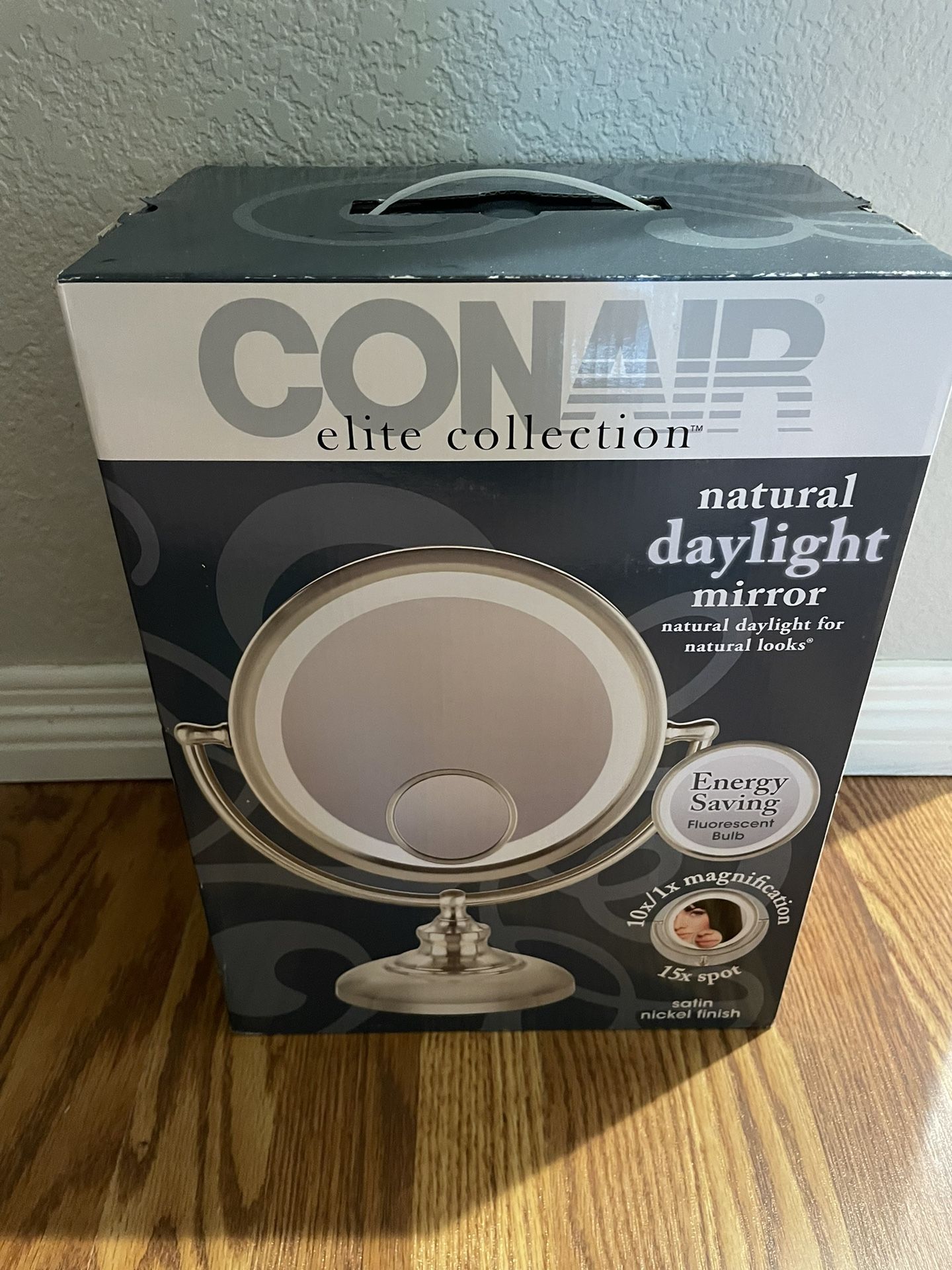 conair elite collection natural daylight mirror 10x/1x magnification 15x spot brand new