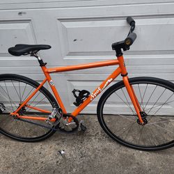 Spot Acme Coyote Belt Drive Single Speed Road Bike