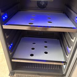 Avallon Fridge for Sale – CLEAN/Cold & Ready 🔥