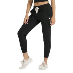 Vuori Women’s Sunday Performance Relaxed Fit Tapered Leg Jogger Black Size XL.