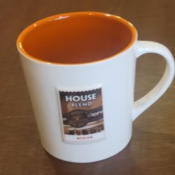 Starbucks House Blend Medium Latin America Coffee Mug 2006 Large 16 oz. 
Perfect shape, like new, no chips or cracks. It is 4" tall, weight 16oz 
plus