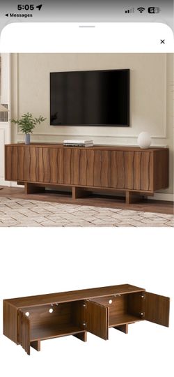 Tv stand / media console (HAS DEFECT )