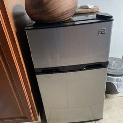 Kenmore Mini Fridge With Freezer