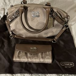 Coach Tan Purse And Wallet Set