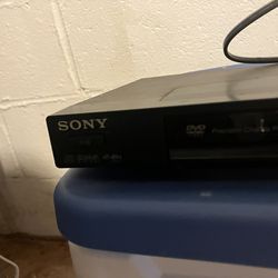 Sony DVP-NS77H DVD Player - No Remote