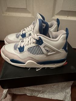 Jordan 4s