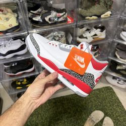 Fire Red Jordan 3
