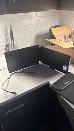 ViewSonic Portable Dual Monitor with Case