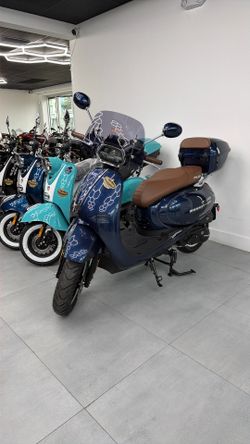 150cc Scooter