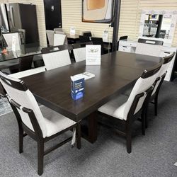 Dining Table Set. 🚚WE DELIVER🚚