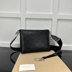 Shoulder bag messenger bag Black 