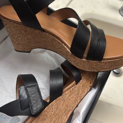 Naturalized Brand Wedges Black 