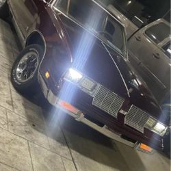 1985 Oldsmobile Cutlass Supreme 