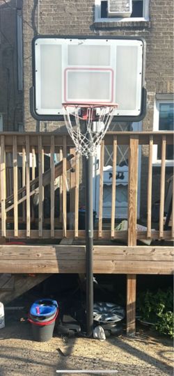 Portable Adjustable Basketball Hoop with Backboard & Base.