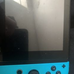 Nintendo Switch Has A Lot Of Games And If U Play Fortnite Has Some Rare Skins 