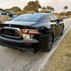 2022 Nissan Maxima sv